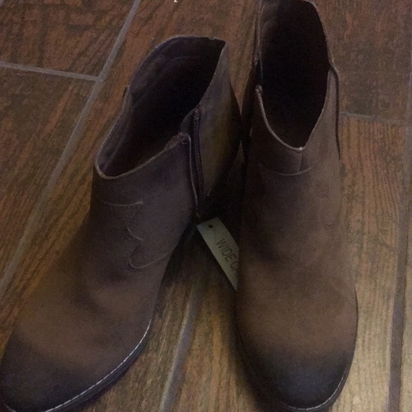 Shoes - Cowboy boots 🌹